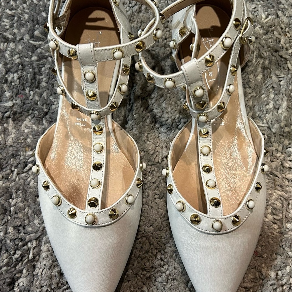 Chic White Studded Women's Flats